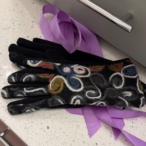 Kaleidoscope gloves in a beautiful pattern of blue, gray, and brown